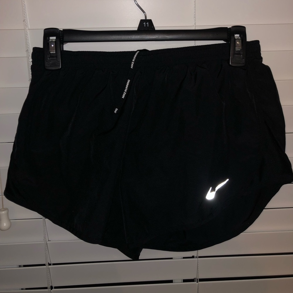 classic black nike shorts